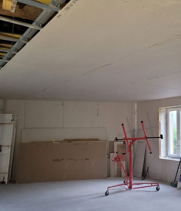 Pose de plafond avec raillage avant doublage à Loriol