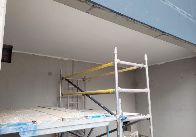Création d'un plafond en placo pour une niche dans un hôpital